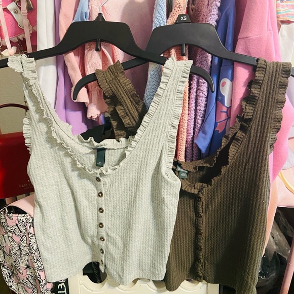 Wild Fable Ruffled Tank Top Bundle - Picture 3 of 4